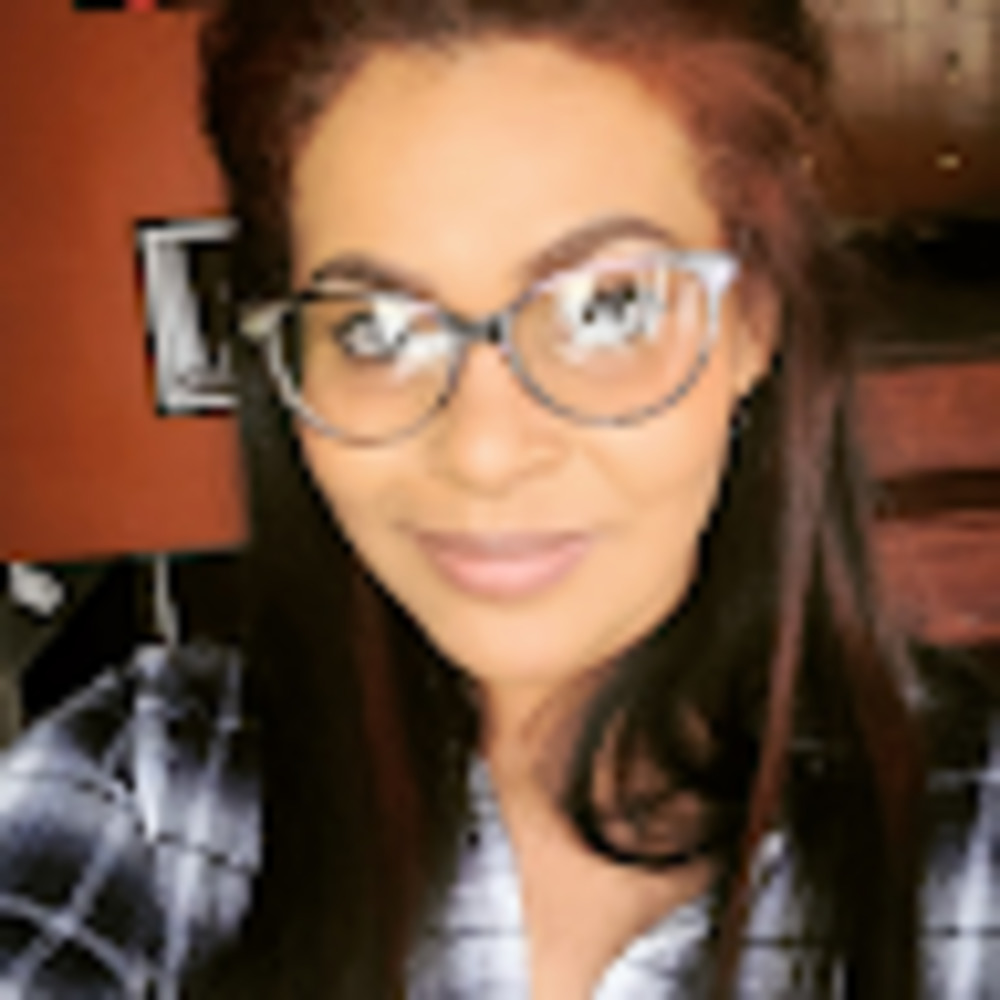 Meet your Posher, Noemi